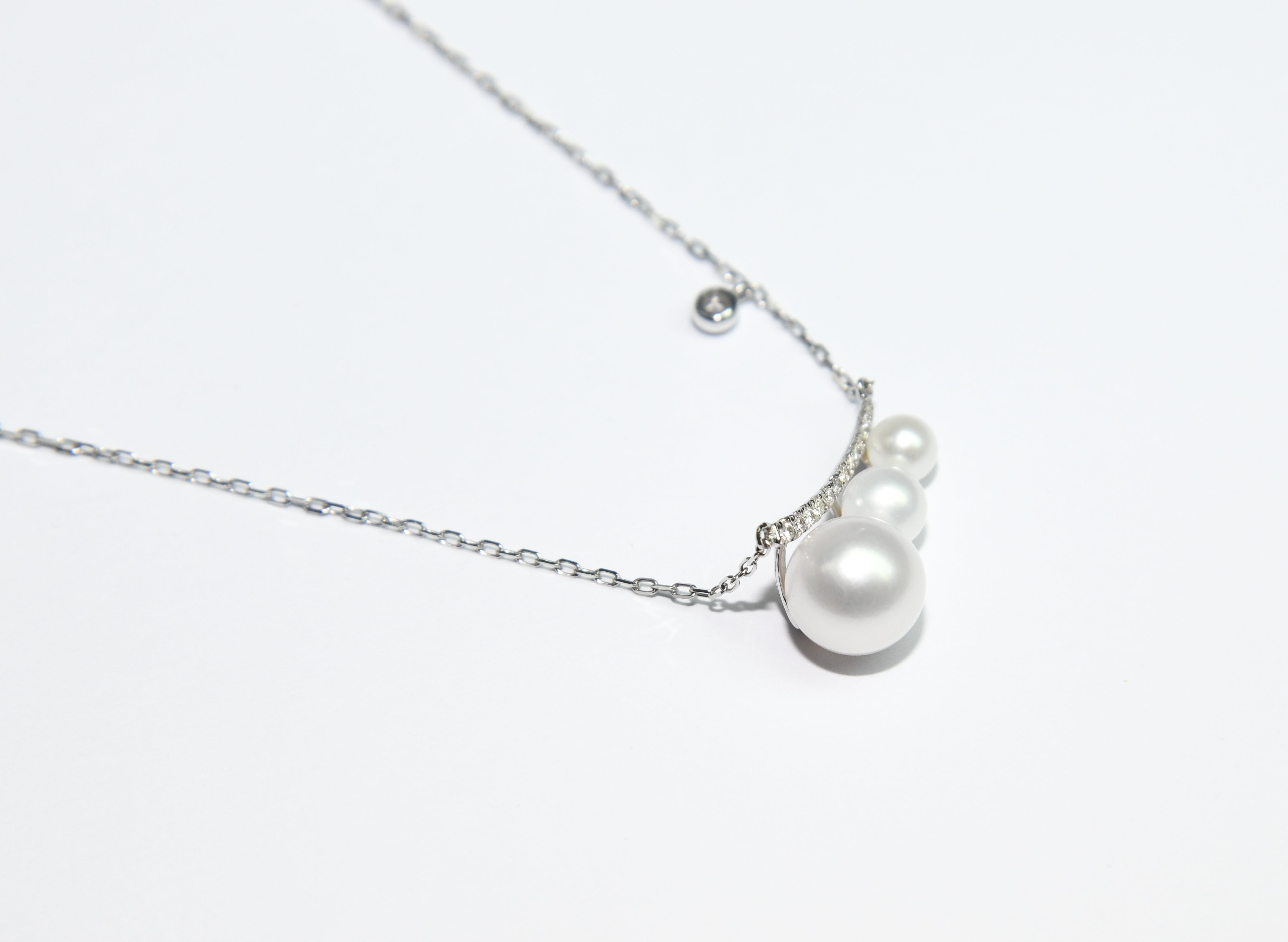 Pearl Drops Necklace
