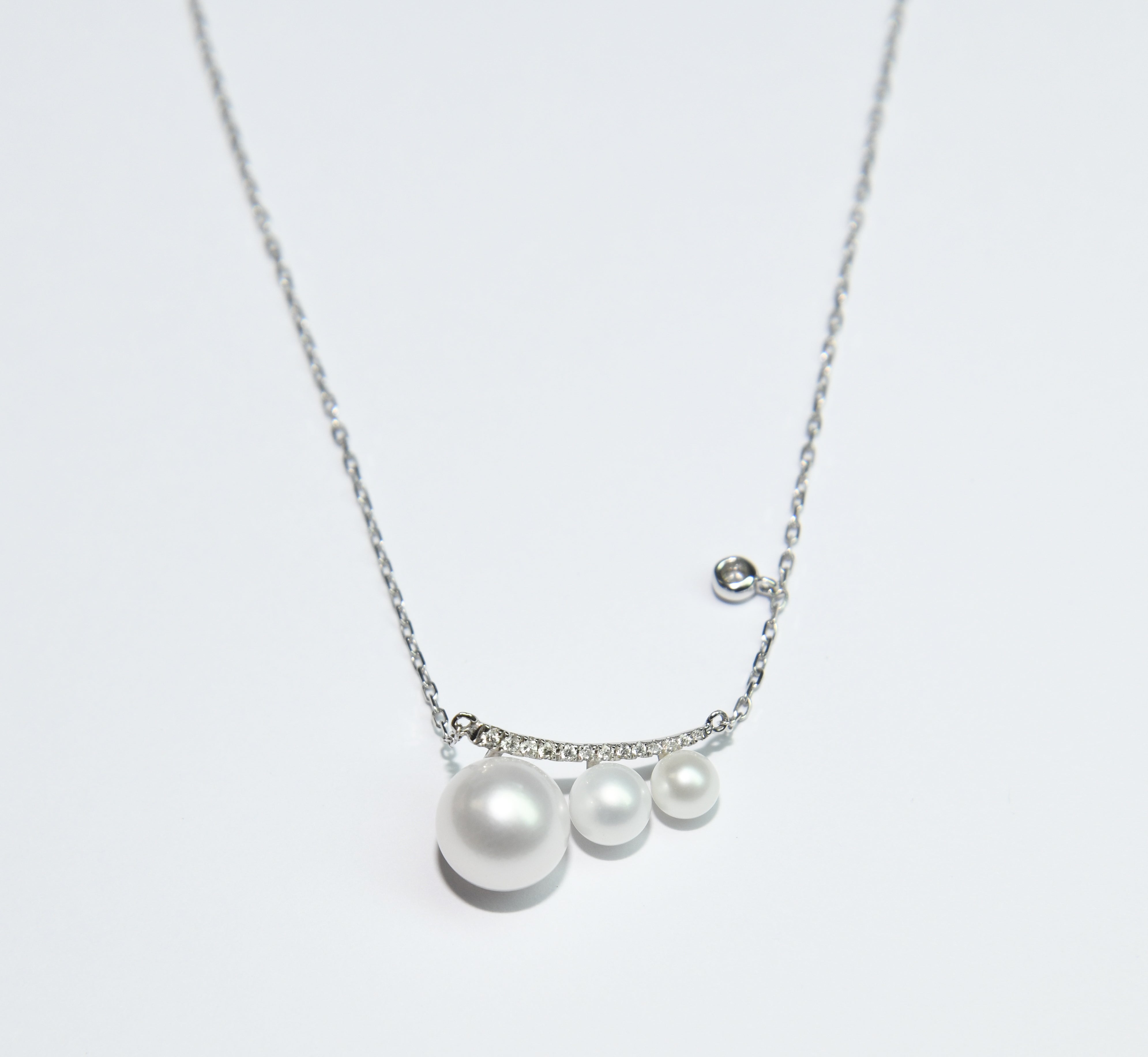 Pearl Drops Necklace