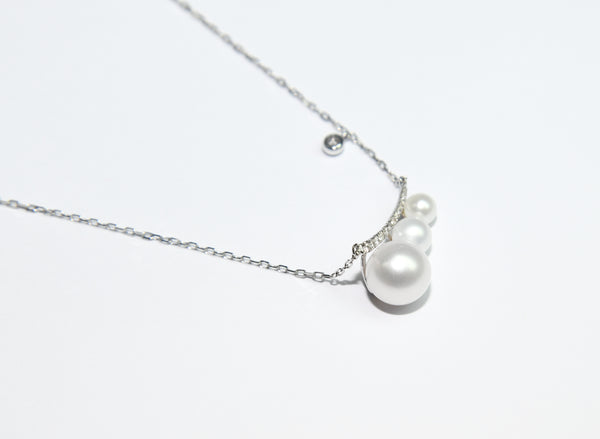 Pearl Drops Necklace